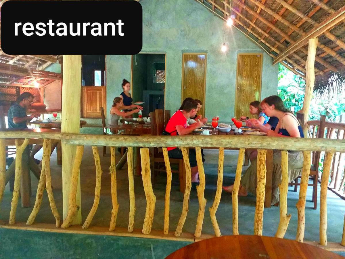 Palm Land Eco Resort And Safari Tours Udawalawe Ngoại thất bức ảnh